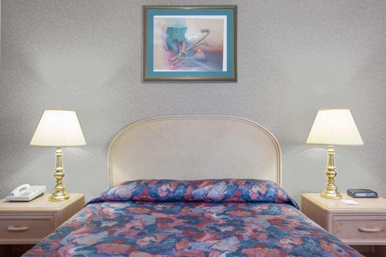 Empire Inn Брандон Экстерьер фото