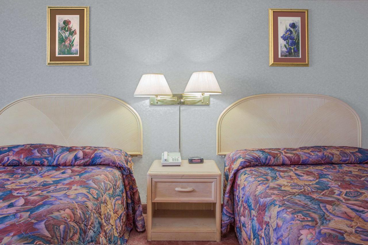 Empire Inn Брандон Экстерьер фото