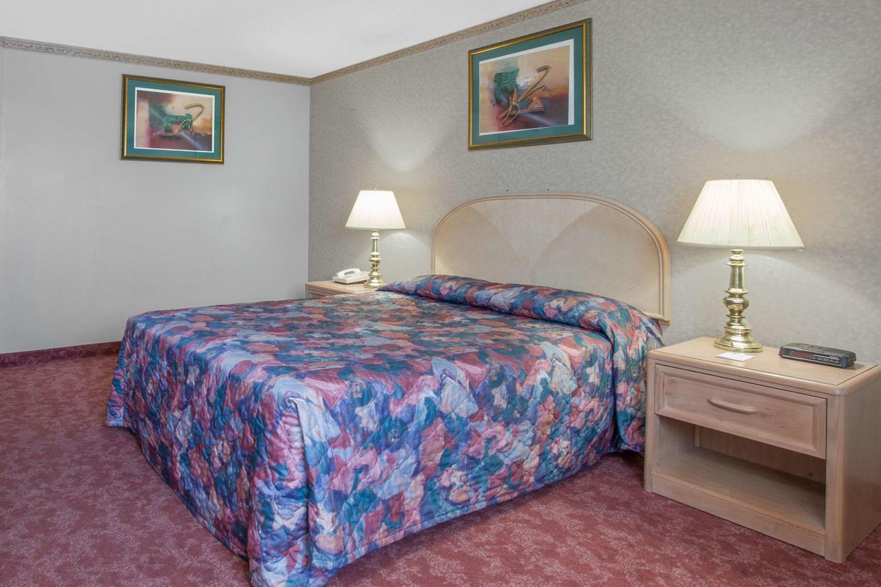 Empire Inn Брандон Экстерьер фото